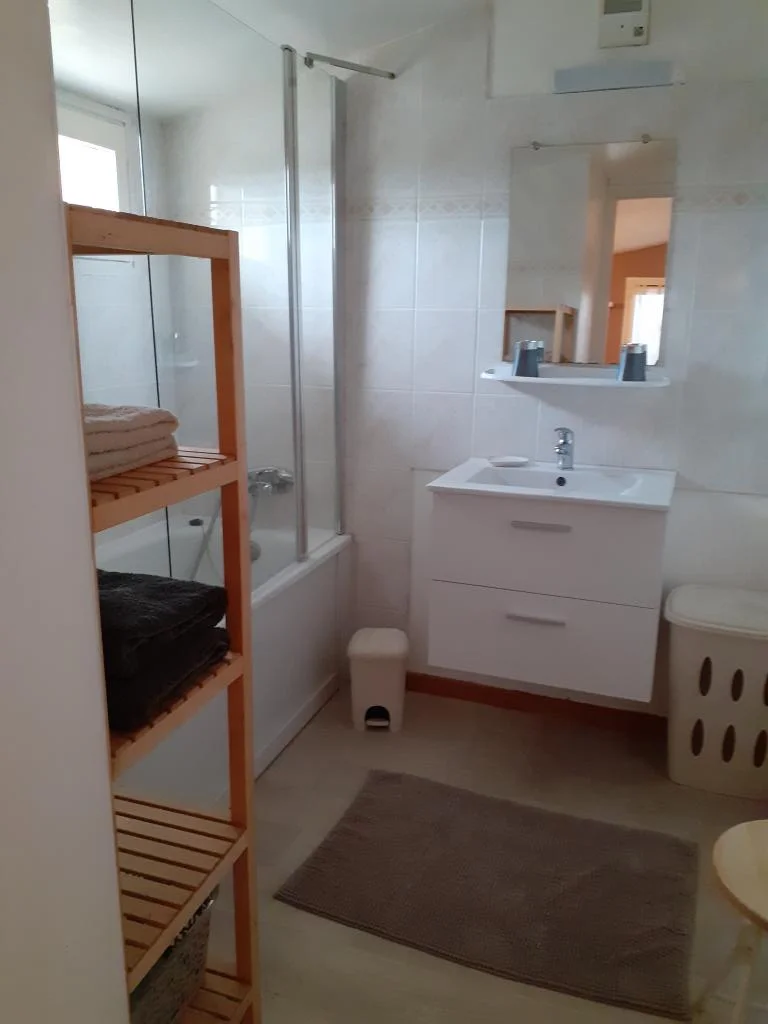Salle de bain de l'hébergement - chambre d'hôtes Vaumeilh